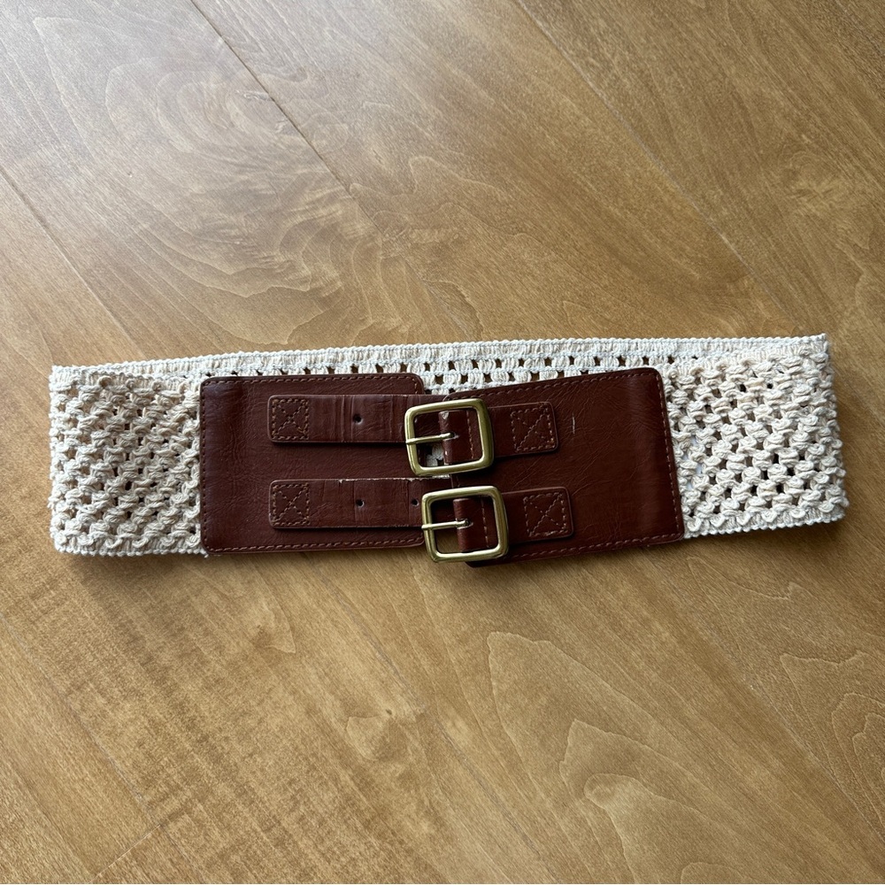 Xhilaration Women’s Double Buckle Stretch Band Belt, Size Small, Cognac/Cream